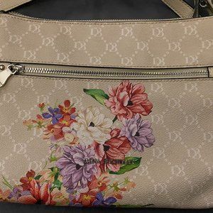 DANA BUCHMAN HANDBAG CROSSBODY PURSE - SUPER CUTE!